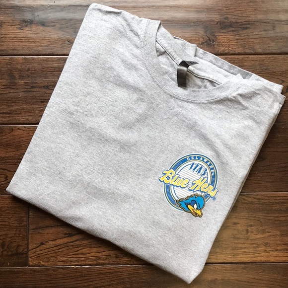 University of Delaware Other - University of Delaware mens long sleeve t-shirt